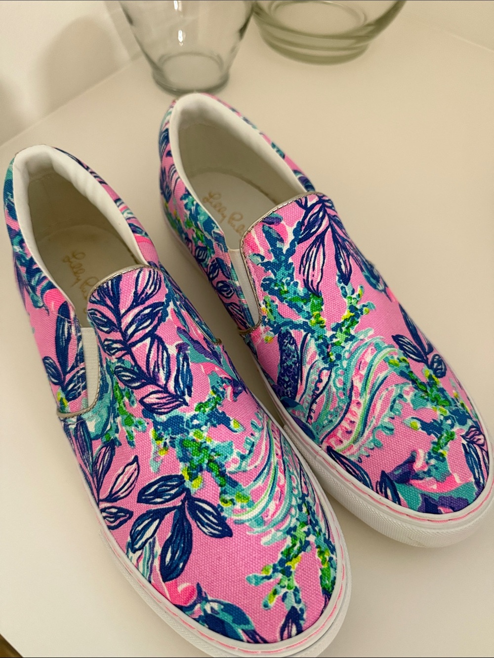 NWT Lilly Pulitzer Pik Floral Slip-On Canvas Julie Sneakers 8.5